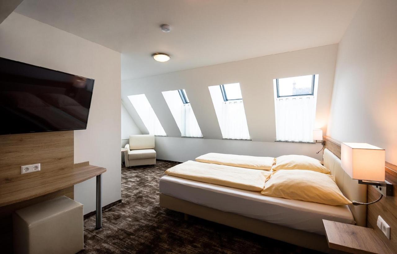 Sternplatz Hotel Ehingen  Eksteriør billede